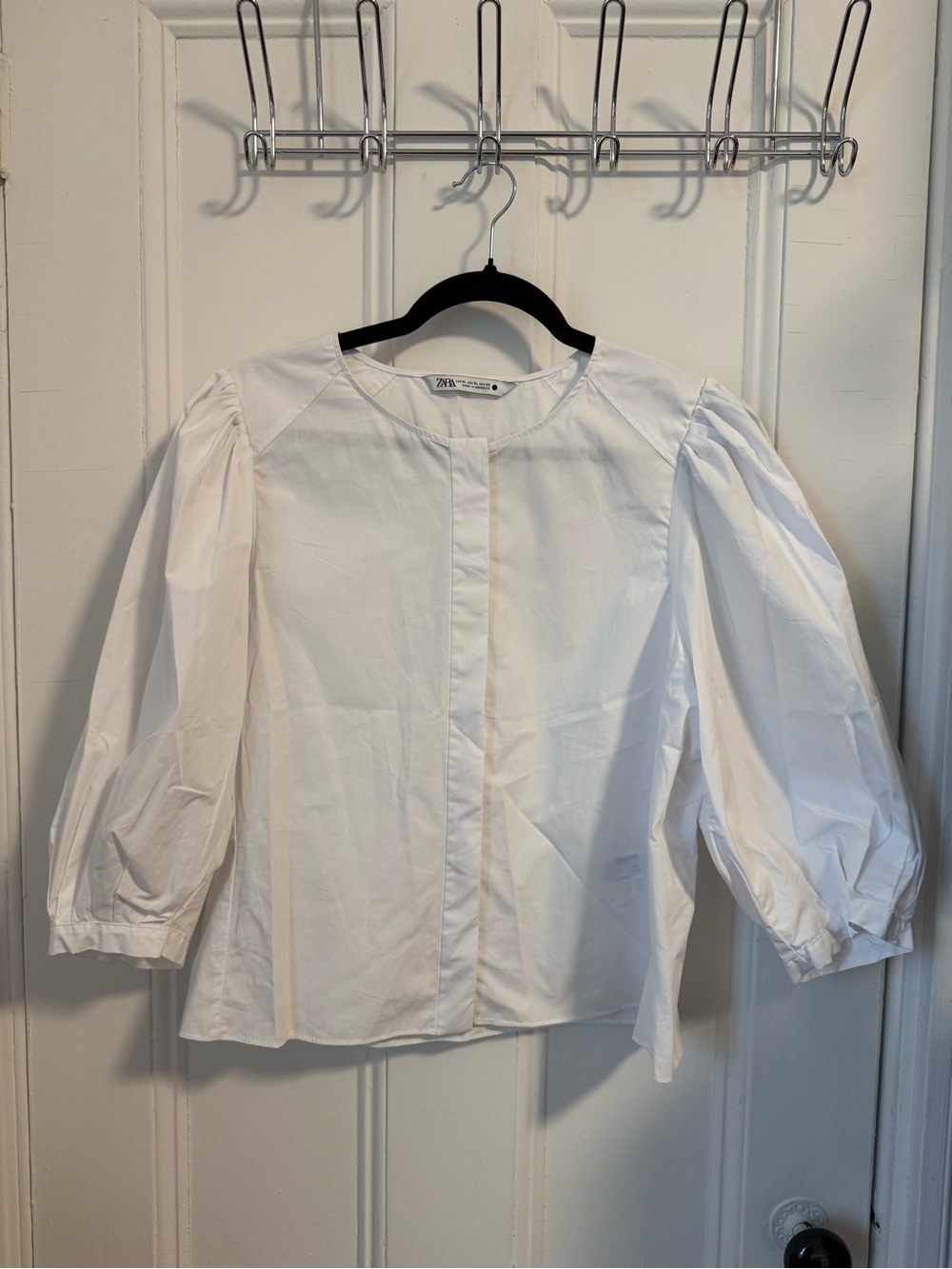 Zara White Puff-Sleeve Hidden-Placket Blouse